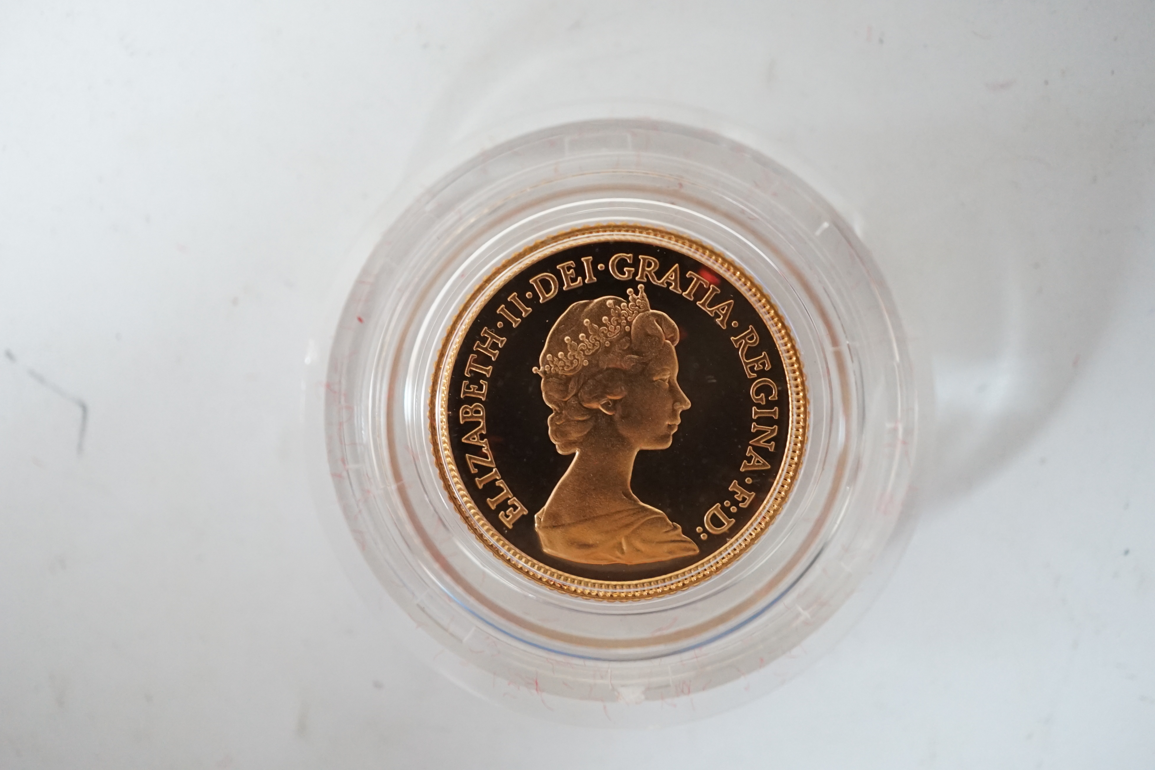 British gold coins, 1980 QEII proof gold half sovereign, in case of issue with certificate